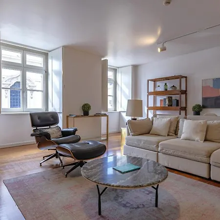 Lovelystay - Chiado 3bedroom Wonder 公寓 *