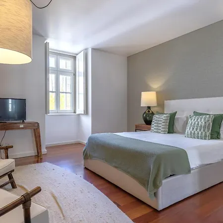 Lovelystay - Chiado 3bedroom Wonder Apartment Lisbon