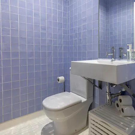 Lovelystay - Chiado 3bedroom Wonder * Lisbon